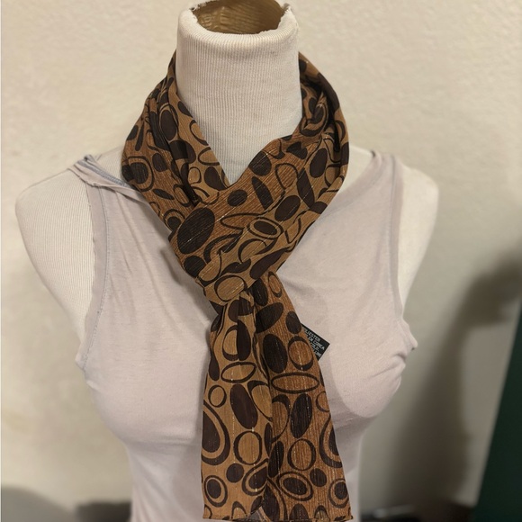 Calvin Klein accent scarf - Picture 4 of 11